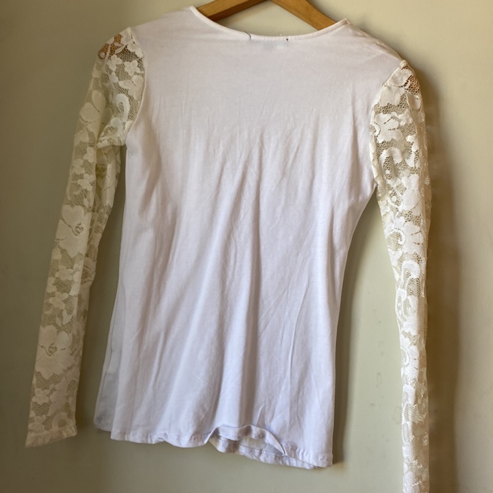 Lacey white long sleeve shirt - Picture 6 of 14